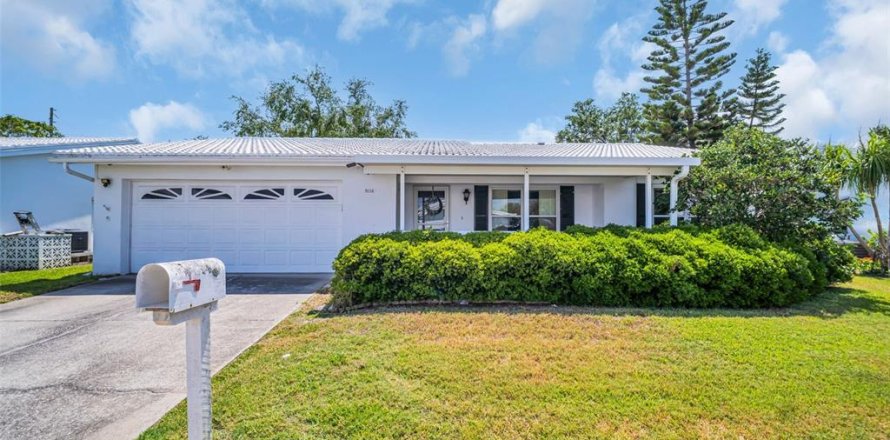 Condo in Pinellas Park, Florida, 2 bedrooms № 1686964