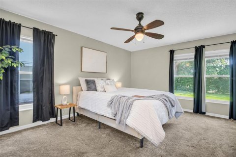 Condo in Pinellas Park, Florida, 2 bedrooms  № 1686964 - photo 22