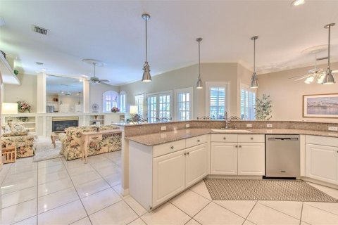 Villa ou maison à vendre à Valrico, Floride: 4 chambres, 244.61 m2 № 1910550 - photo 28
