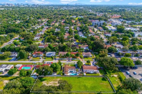 Land in North Miami, Florida № 1951720 - photo 12