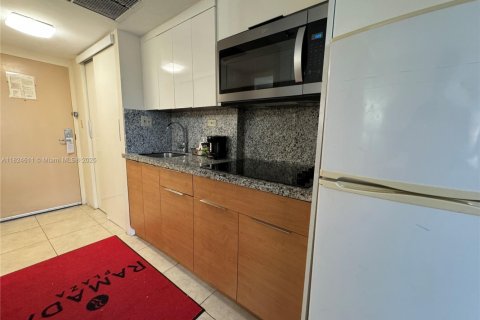 Copropriété à vendre à Sunny Isles Beach, Floride: 33.44 m2 № 1958246 - photo 30