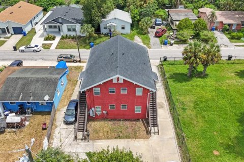 Propiedad comercial en venta en Saint Petersburg, Florida, 8 dormitorios, 197.7 m2 № 1909572 - foto 3