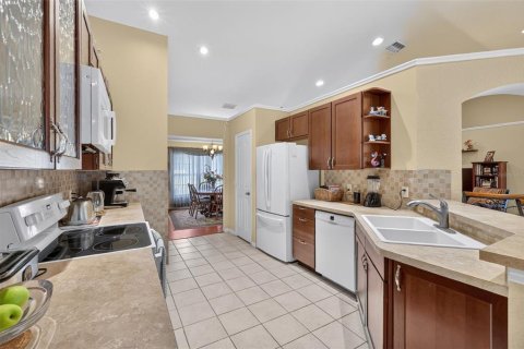 House in Ocala, Florida 3 bedrooms, 274.8 sq.m. № 2210003 - photo 24