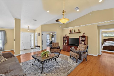 House in Ocala, Florida 3 bedrooms, 274.8 sq.m. № 2210003 - photo 15