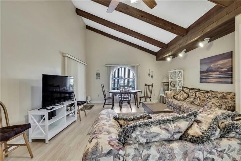 Casa en alquiler en Weeki Wachee, Florida, 3 dormitorios, 116.96 m2 № 1603151 - foto 5