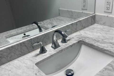 Condominio en venta en Miami, Florida, 2 dormitorios, 96.25 m2 № 1982581 - foto 15