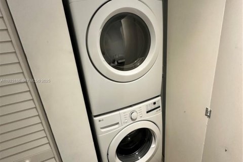 Condominio en venta en Miami, Florida, 2 dormitorios, 96.25 m2 № 1982581 - foto 8