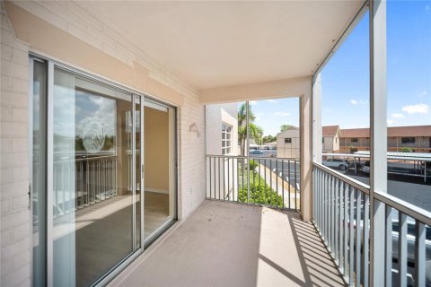 Condo in Venice, Florida, 2 bedrooms  № 1853582 - photo 25