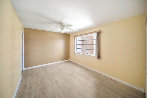 Condo in Venice, Florida, 2 bedrooms  № 1853582 - photo 14