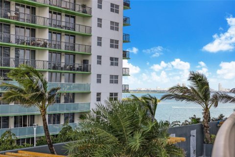 Copropriété à louer à Miami, Floride: 37.25 m2 № 1729475 - photo 11