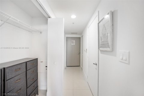 Copropriété à louer à Miami, Floride: 37.25 m2 № 1729475 - photo 5