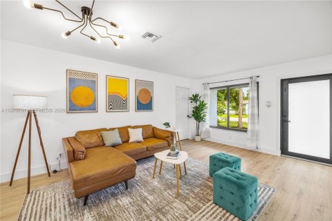 Купить виллу или дом в Делрей-Бич, Флорида 4 спальни, 134.52м2, № 2040873 - фото 11