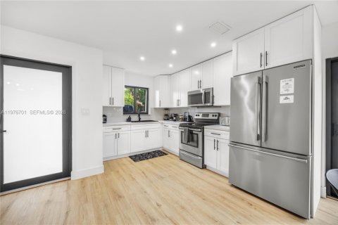 Купить виллу или дом в Делрей-Бич, Флорида 4 спальни, 134.52м2, № 2040873 - фото 5