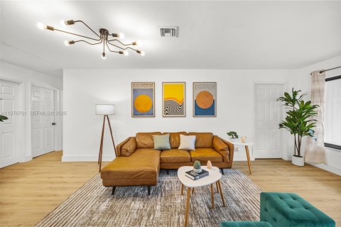 Купить виллу или дом в Делрей-Бич, Флорида 4 спальни, 134.52м2, № 2040873 - фото 10