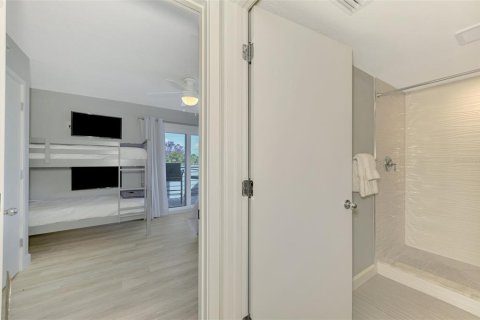 Снять в аренду кондоминиум в Энглвуд, Флорида 2 спальни, 130.25м2, № 1446054 - фото 22