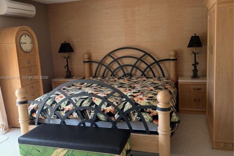 Condo in Hallandale Beach, Florida, 3 bedrooms № 2264183 - photo 14