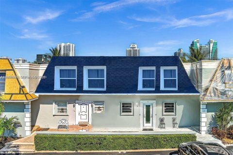 Condo in Hallandale Beach, Florida, 3 bedrooms  № 2264183