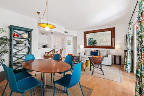 Condo in Fort Lauderdale, Florida, 2 bedrooms  № 2023347 - photo 7