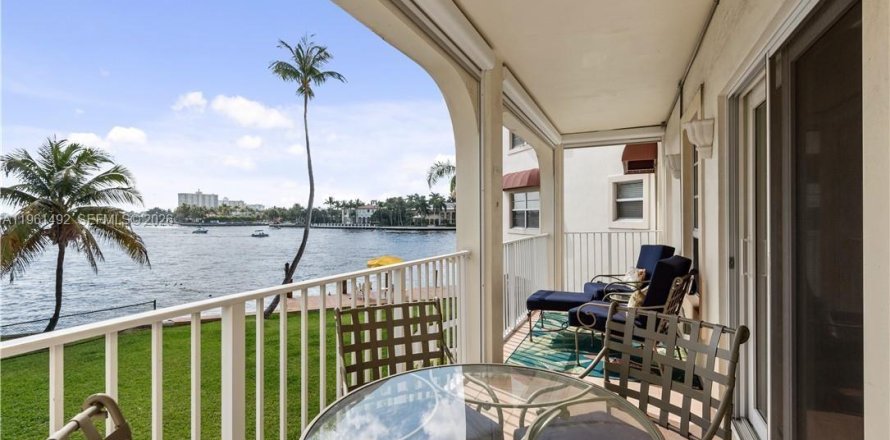Condo in Fort Lauderdale, Florida, 2 bedrooms  № 2023347