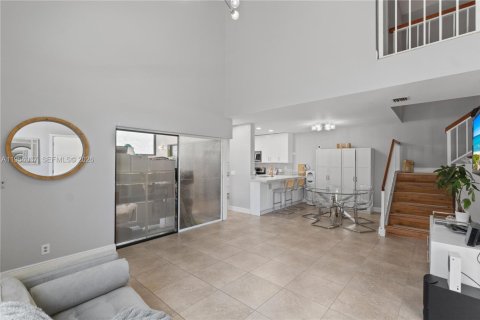 Купить таунхаус в Авентура, Флорида 3 спальни, 120.68м2, № 2008950 - фото 13