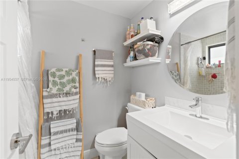 Купить таунхаус в Авентура, Флорида 3 спальни, 120.68м2, № 2008950 - фото 23