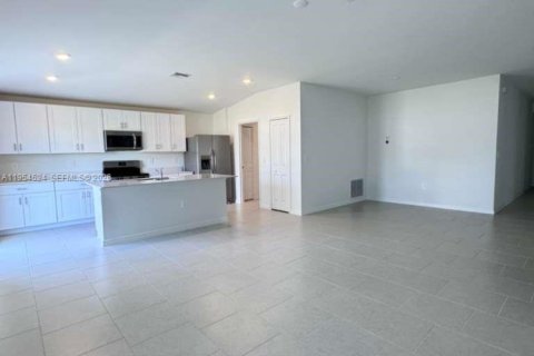 Villa ou maison à louer à Fort Myers, Floride: 3 chambres № 2008361 - photo 10