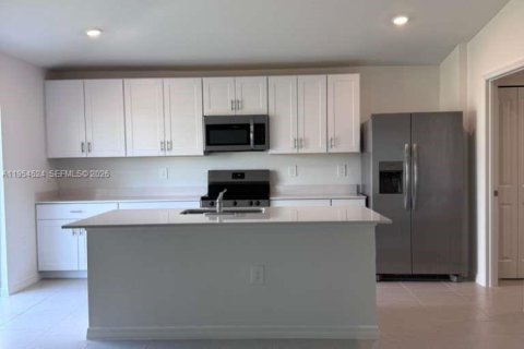 Villa ou maison à louer à Fort Myers, Floride: 3 chambres № 2008361 - photo 5