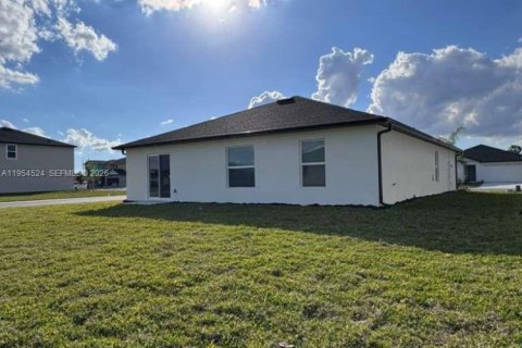Villa ou maison à louer à Fort Myers, Floride: 3 chambres № 2008361 - photo 17