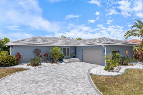 Villa ou maison à Punta Gorda, Floride 3 chambres, 159.51 m2 № 2149328