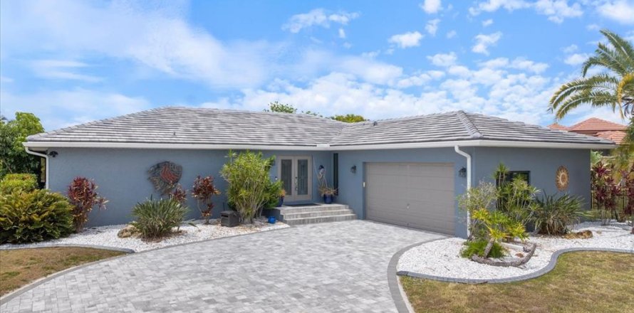 Villa ou maison à Punta Gorda, Floride 3 chambres, 159.51 m2 № 2149328
