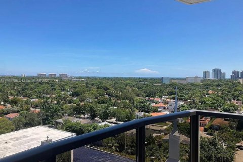 Condo in Miami, Florida, 2 bedrooms  № 1896625 - photo 23