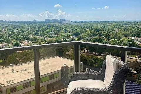 Condo in Miami, Florida, 2 bedrooms  № 1896625 - photo 12