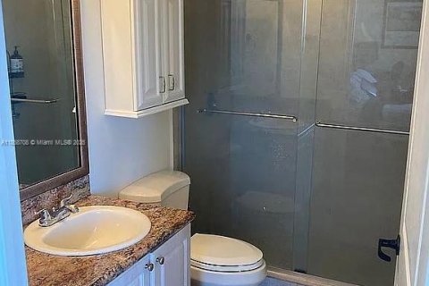 Condo in Miami, Florida, 2 bedrooms  № 1896625 - photo 28