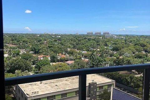 Condo in Miami, Florida, 2 bedrooms  № 1896625 - photo 22