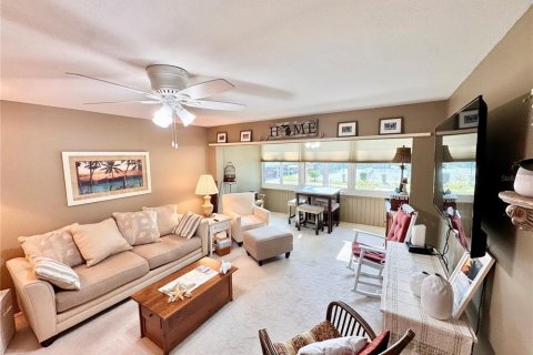 Condo à Port Charlotte, Floride, 2 chambres  № 2115918