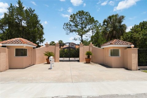 Villa ou maison à vendre à Winter Springs, Floride: 7 chambres, 1146.32 m2 № 2211247 - photo 2
