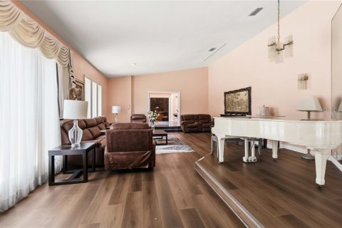 Villa ou maison à vendre à Winter Springs, Floride: 7 chambres, 1146.32 m2 № 2211247 - photo 9