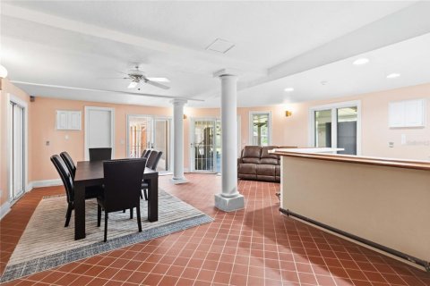 Villa ou maison à vendre à Winter Springs, Floride: 7 chambres, 1146.32 m2 № 2211247 - photo 27