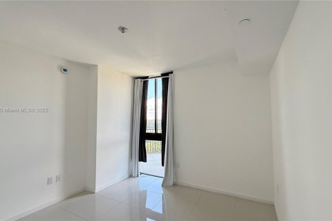 Condo in Doral, Florida, 1 bedroom  № 1949594 - photo 6