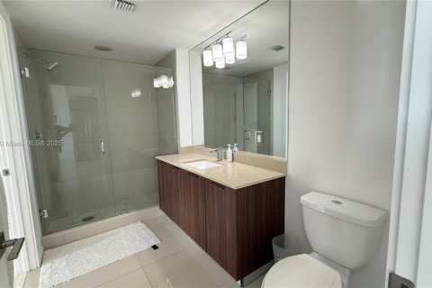 Condo in Doral, Florida, 1 bedroom  № 1949594 - photo 9