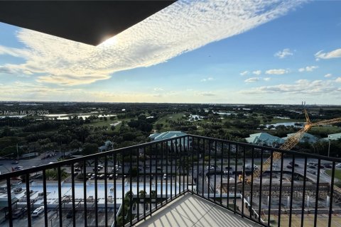 Condo in Doral, Florida, 1 bedroom  № 1949594 - photo 13