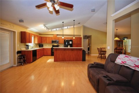 House in Edgewater, Florida 4 bedrooms, 169.18 sq.m. № 1837762 - photo 10