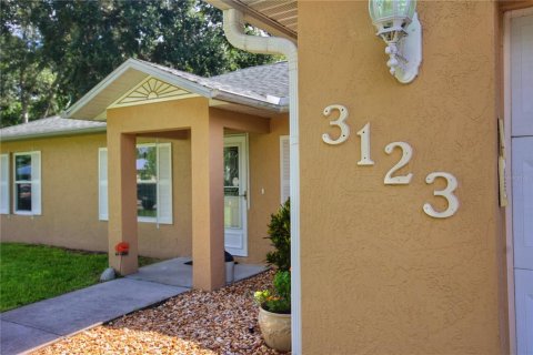 House in Edgewater, Florida 4 bedrooms, 169.18 sq.m. № 1837762 - photo 2