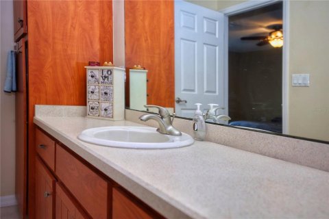 House in Edgewater, Florida 4 bedrooms, 169.18 sq.m. № 1837762 - photo 25