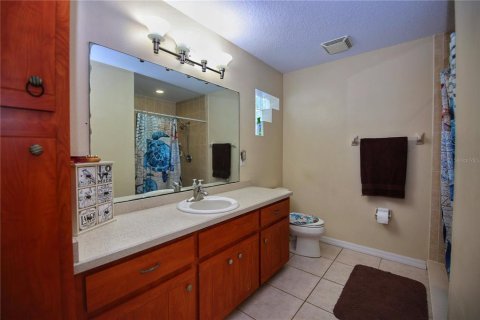 House in Edgewater, Florida 4 bedrooms, 169.18 sq.m. № 1837762 - photo 24