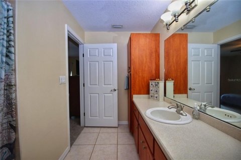 House in Edgewater, Florida 4 bedrooms, 169.18 sq.m. № 1837762 - photo 27