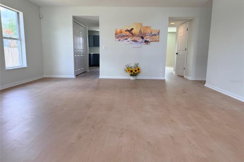 Casa en venta en Winter Haven, Florida, 4 dormitorios, 283.35 m2 № 2202774 - foto 2