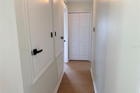 Casa en venta en Winter Haven, Florida, 4 dormitorios, 283.35 m2 № 2202774 - foto 21