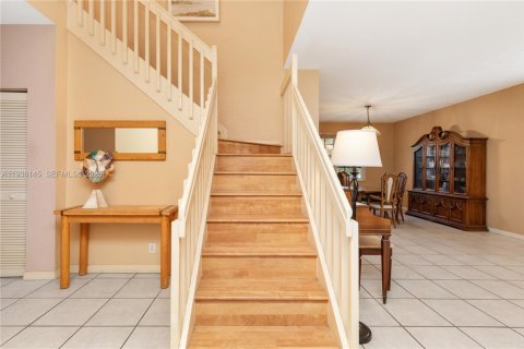 Villa ou maison à vendre à Weston, Floride: 5 chambres, 273.23 m2 № 1994270 - photo 23