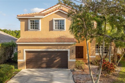 Villa ou maison à vendre à Weston, Floride: 5 chambres, 273.23 m2 № 1994270 - photo 3